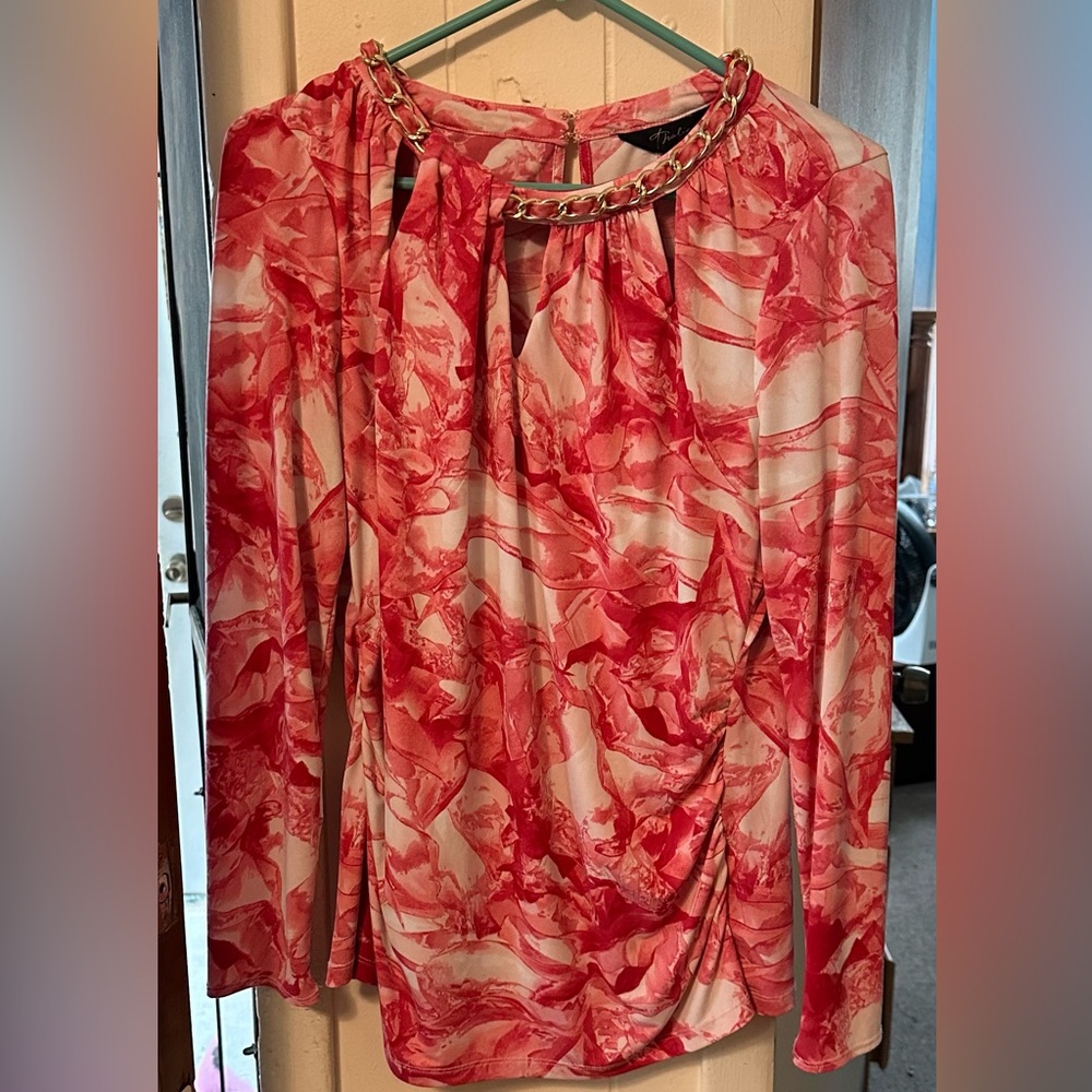 Woman’s Blouse by Thalia Sodi Size Large